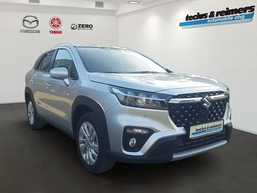 Suzuki S-Cross - Thumbnail 3