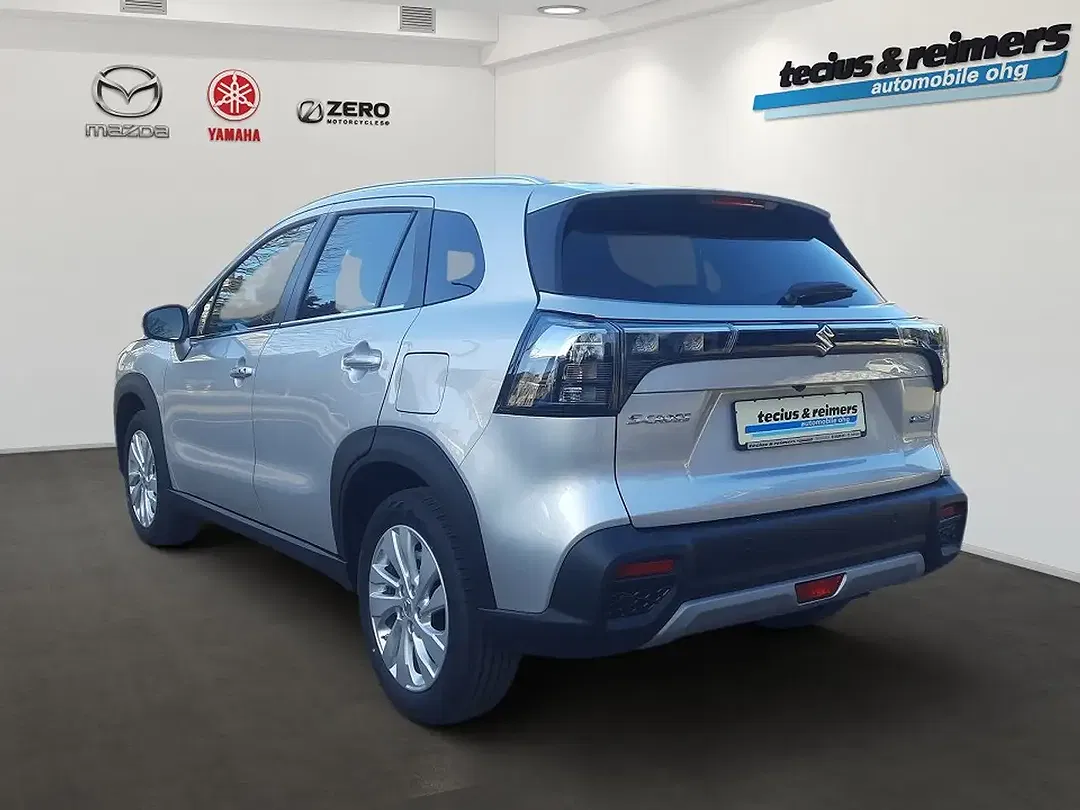 Suzuki S-Cross - Thumbnail 5