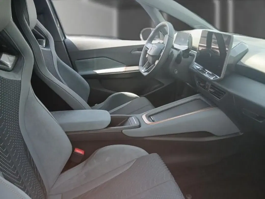 CUPRA Born - Thumbnail 10