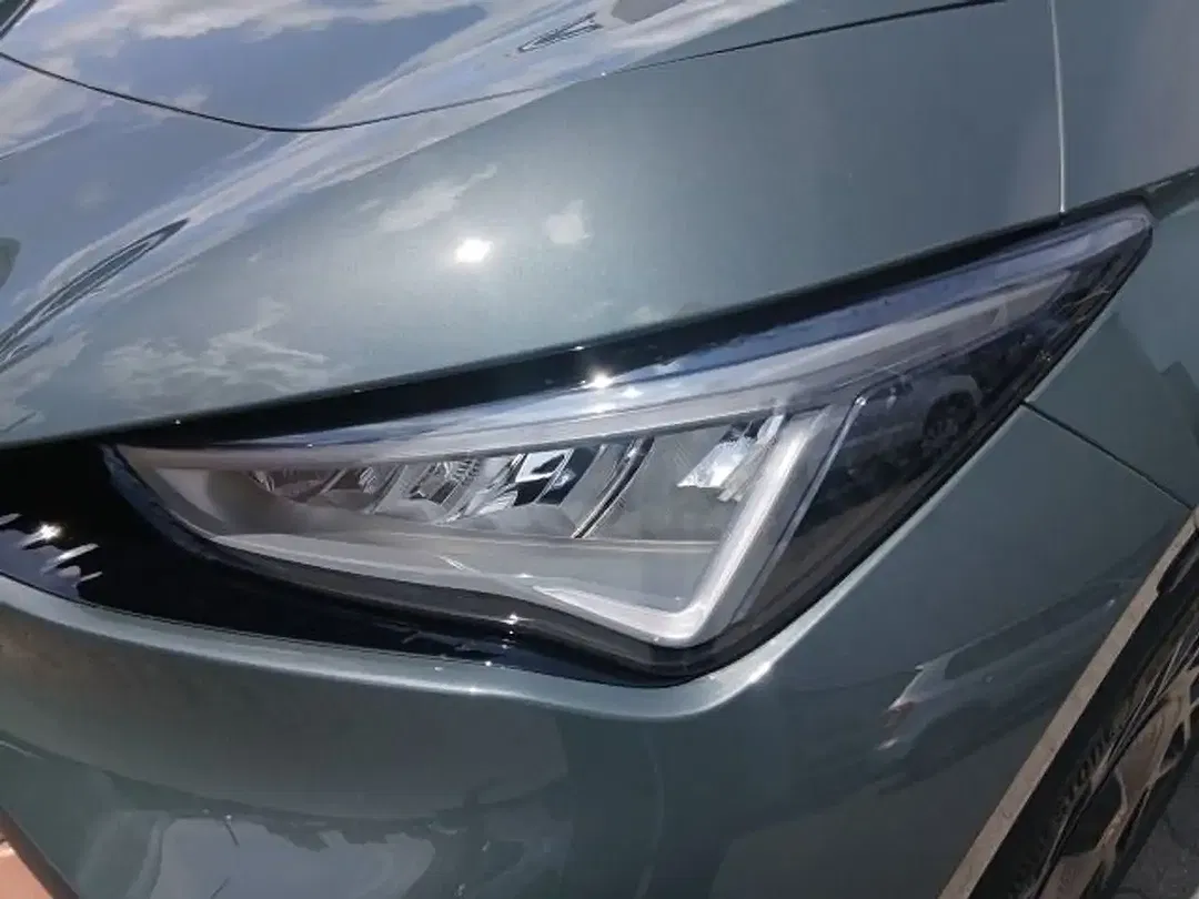 CUPRA Born - Thumbnail 8