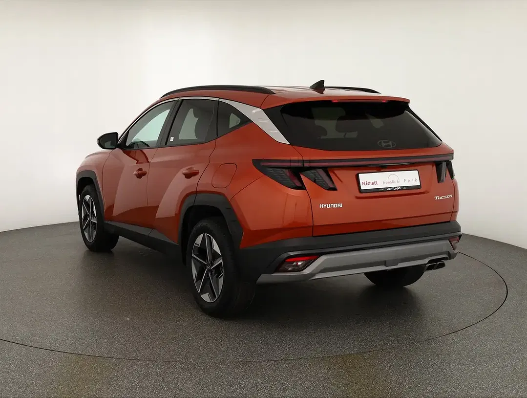 Hyundai TUCSON - Thumbnail 2