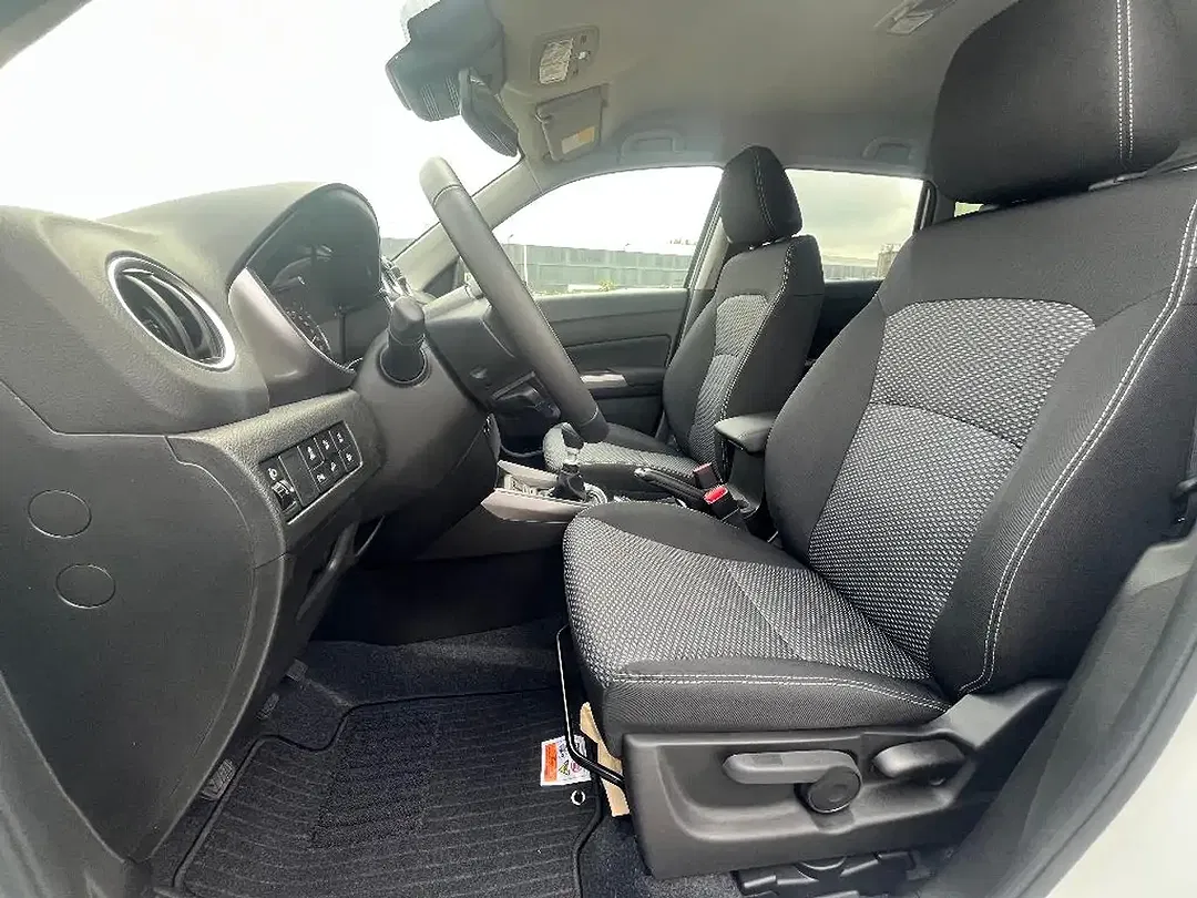Suzuki Vitara - Thumbnail 7