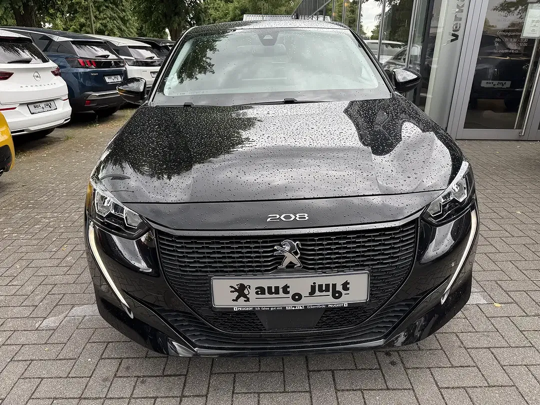 Peugeot 208 - Thumbnail 2