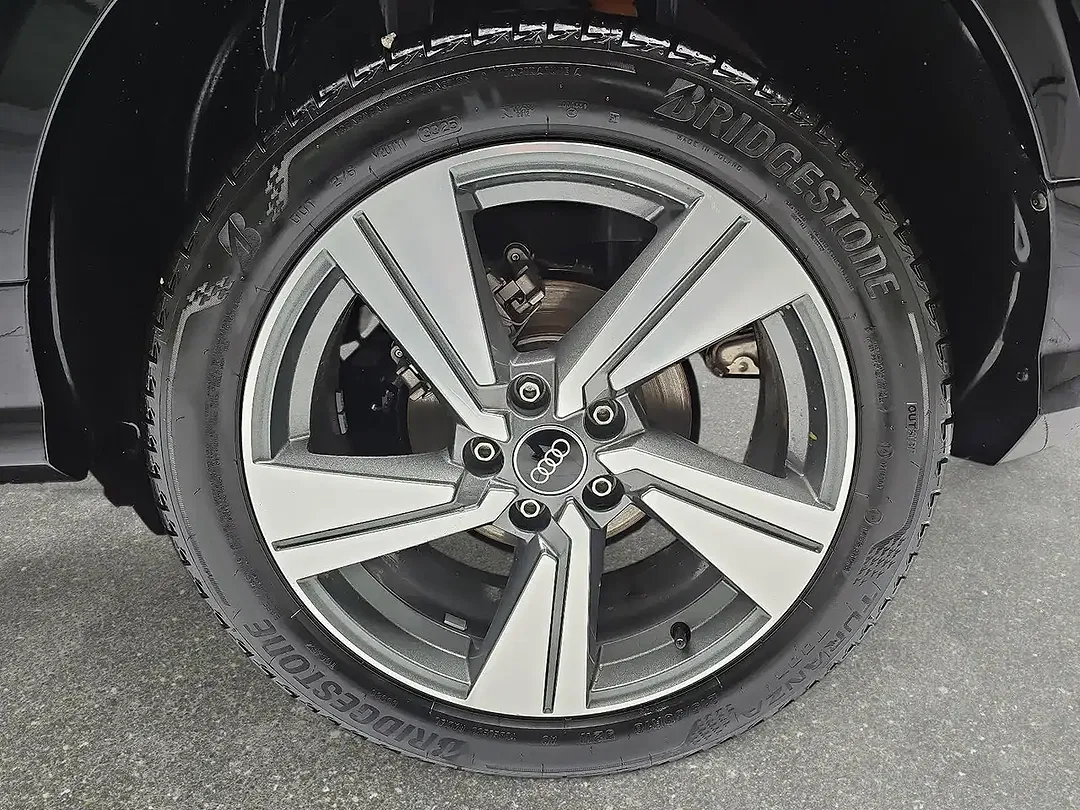Audi Q2 - Thumbnail 6