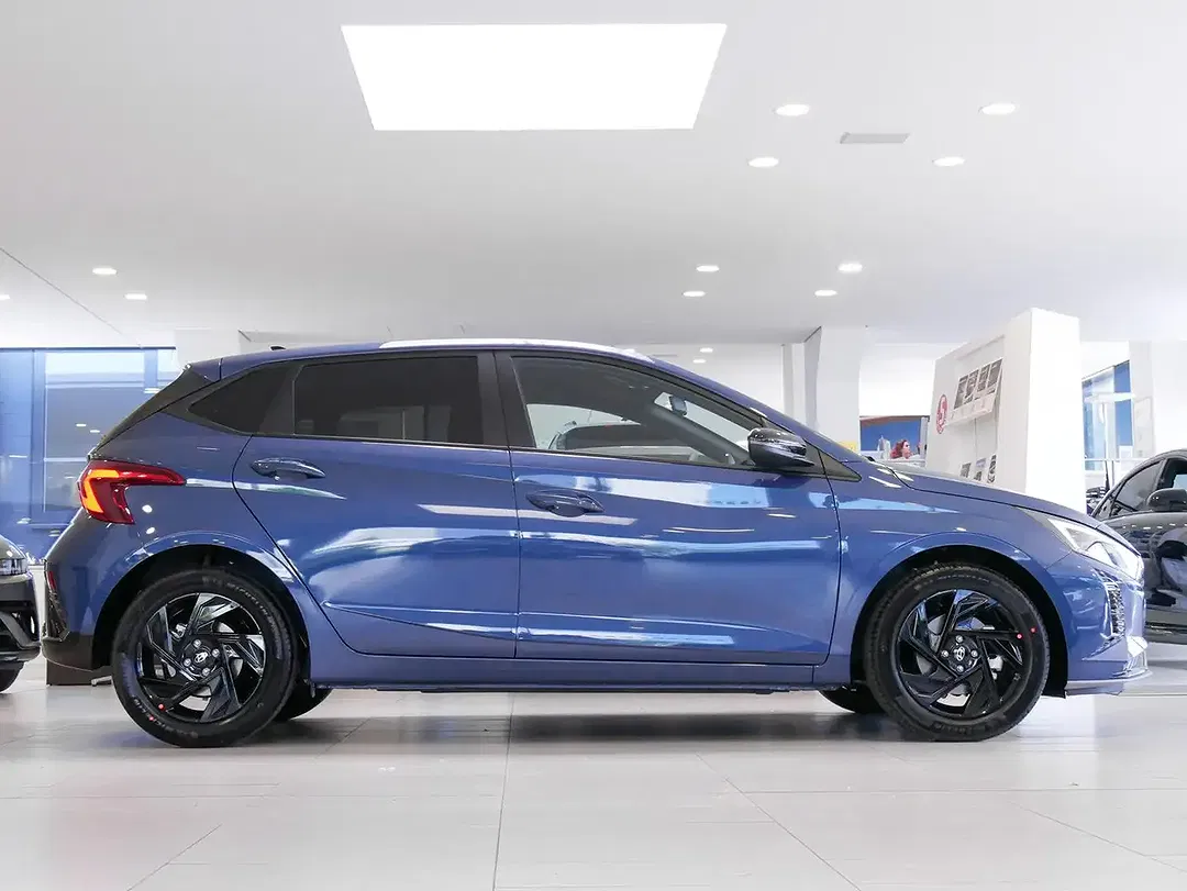 Hyundai i20 - Thumbnail 10