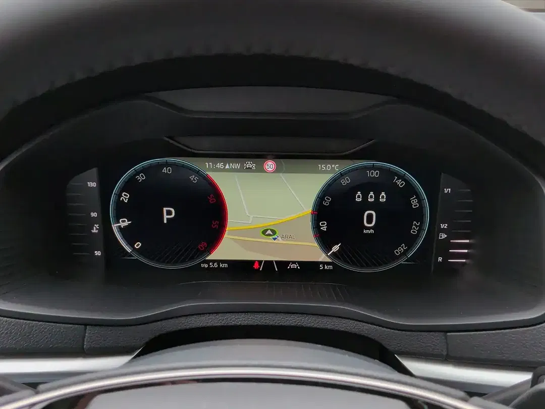 Skoda Karoq - Thumbnail 9