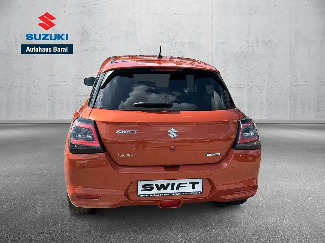 Suzuki Swift - Thumbnail 5