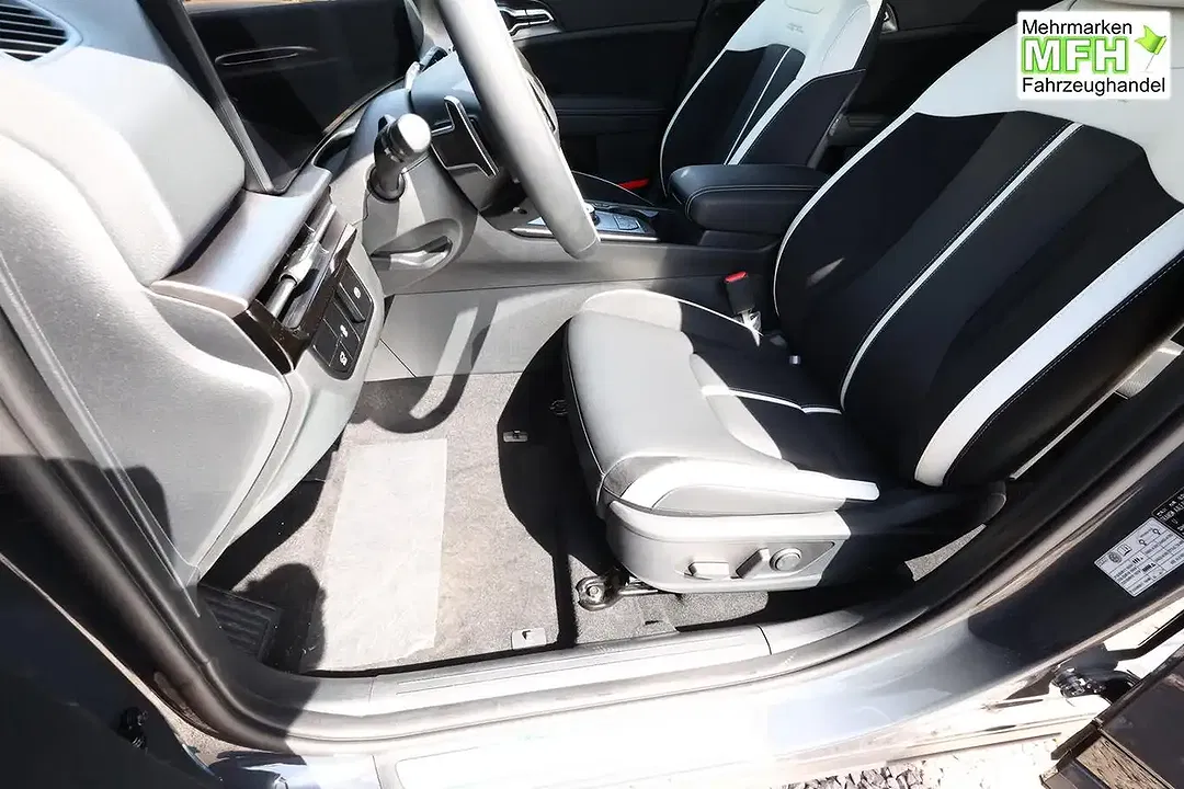 Kia Sportage - Thumbnail 12