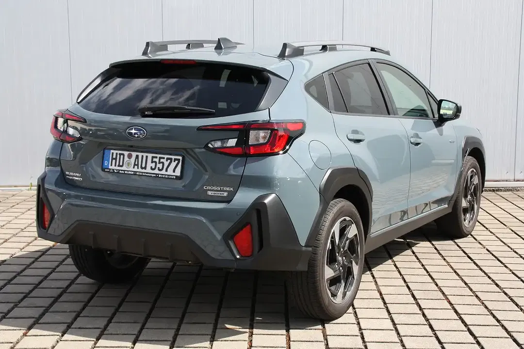 Subaru Crosstrek - Thumbnail 4