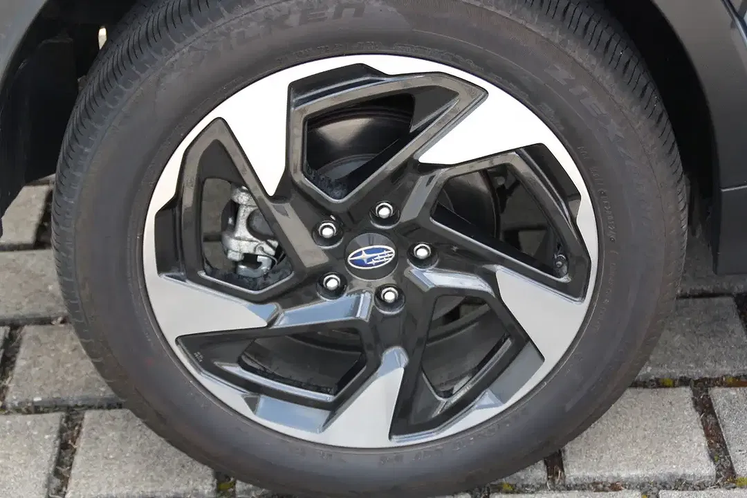 Subaru Crosstrek - Thumbnail 6