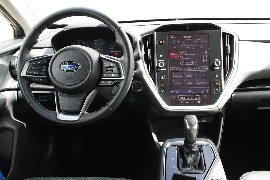Subaru Crosstrek - Thumbnail 8