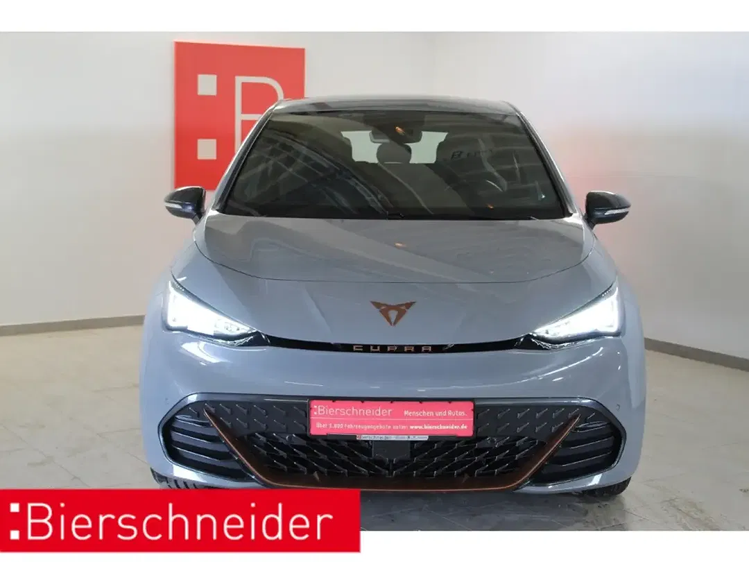 CUPRA Born - Thumbnail 2