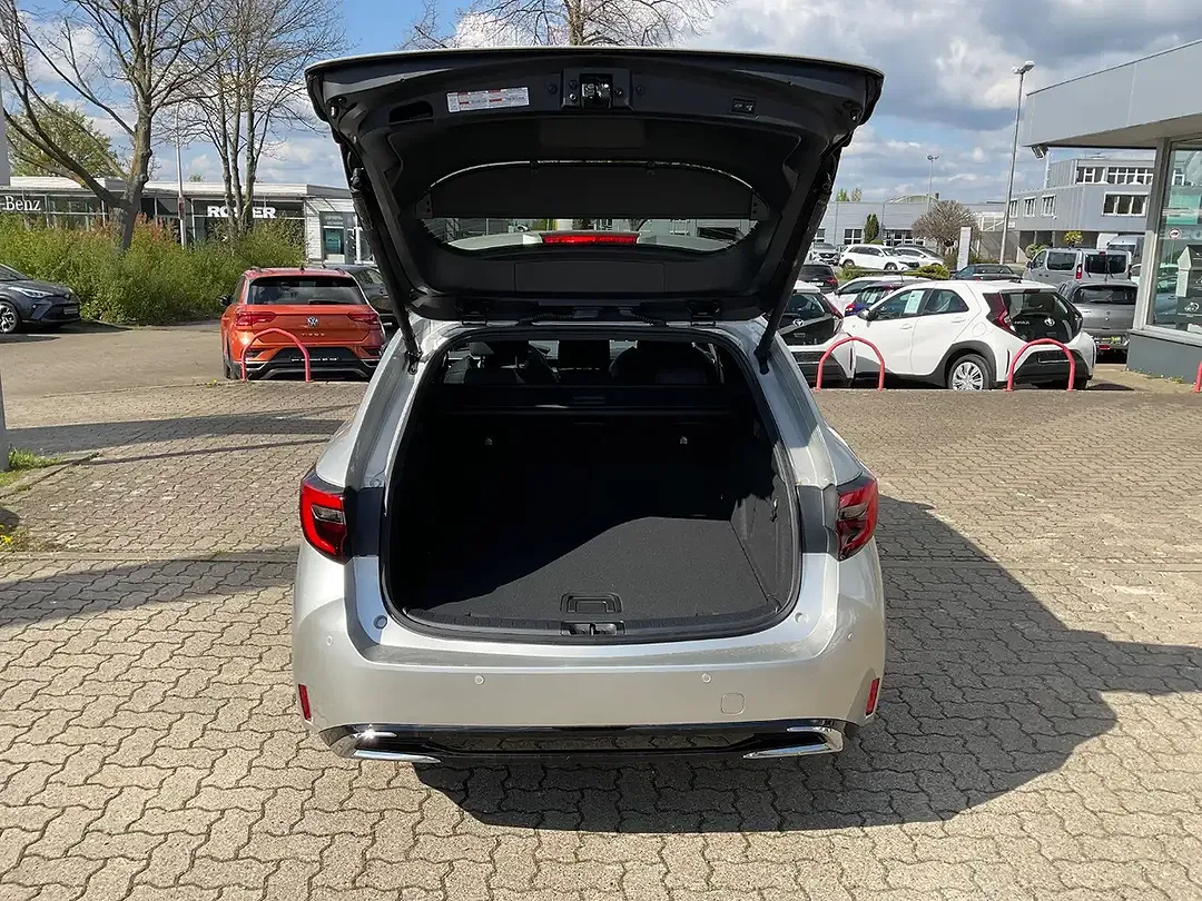 Toyota Corolla - Thumbnail 11