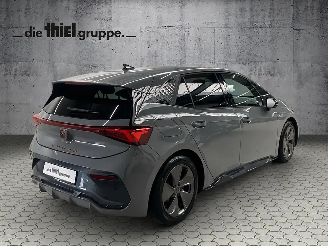 CUPRA Born - Thumbnail 3