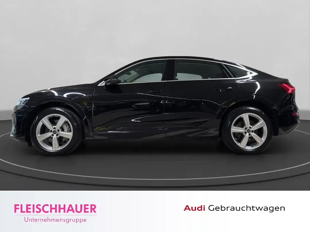 Audi Q8 e-tron - Thumbnail 3