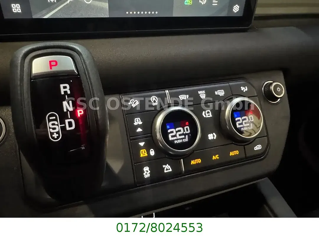 Land Rover Defender - Thumbnail 14