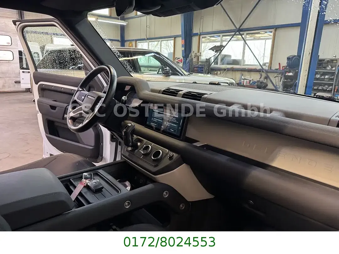 Land Rover Defender - Thumbnail 16