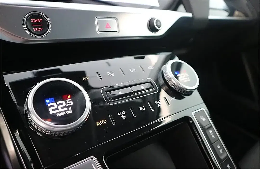 Jaguar I-Pace - Thumbnail 10