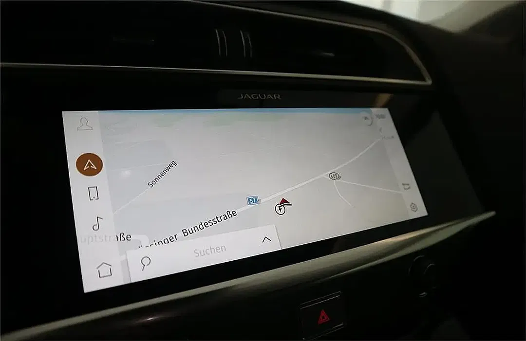 Jaguar I-Pace - Thumbnail 12