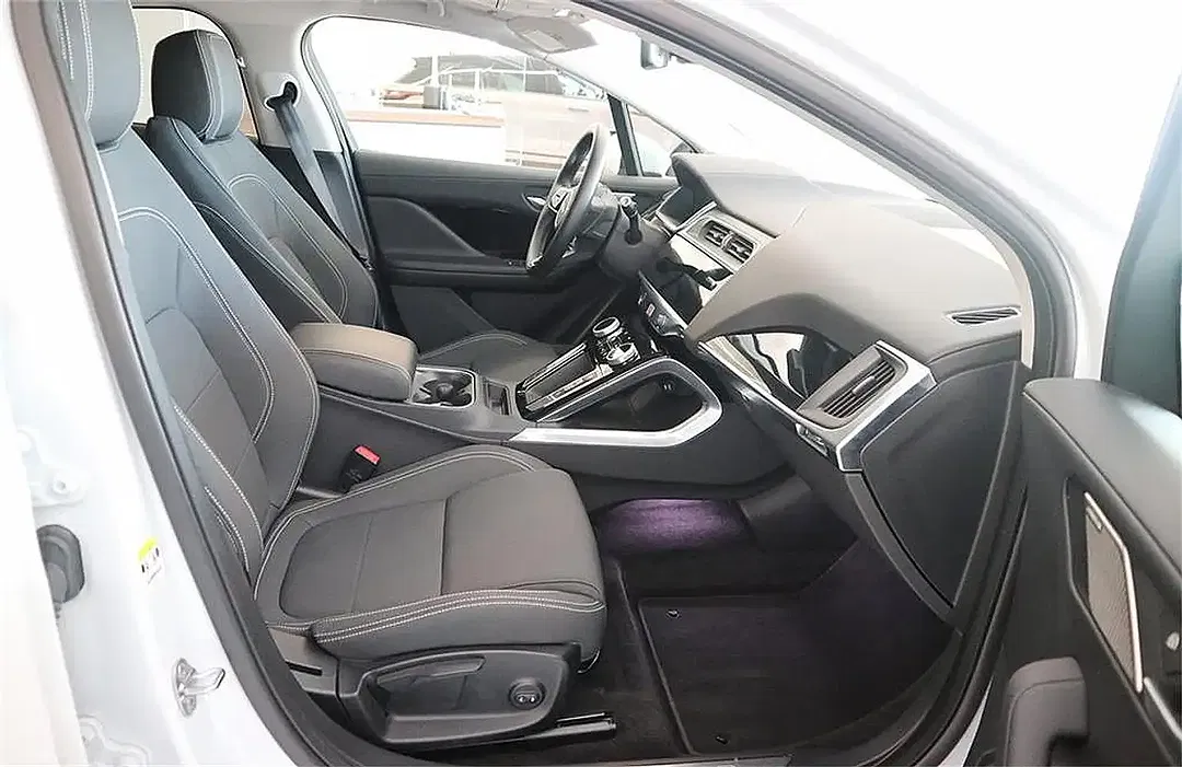 Jaguar I-Pace - Thumbnail 3