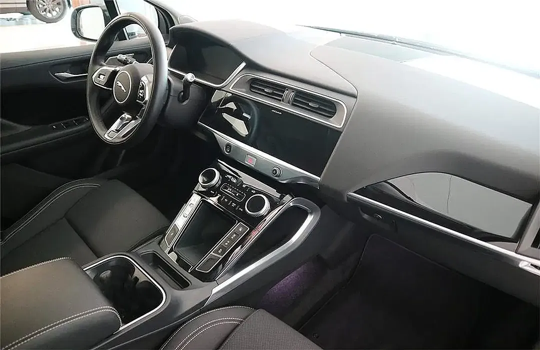 Jaguar I-Pace - Thumbnail 4