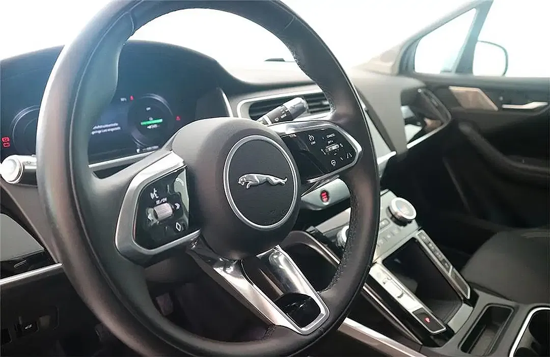 Jaguar I-Pace - Thumbnail 9