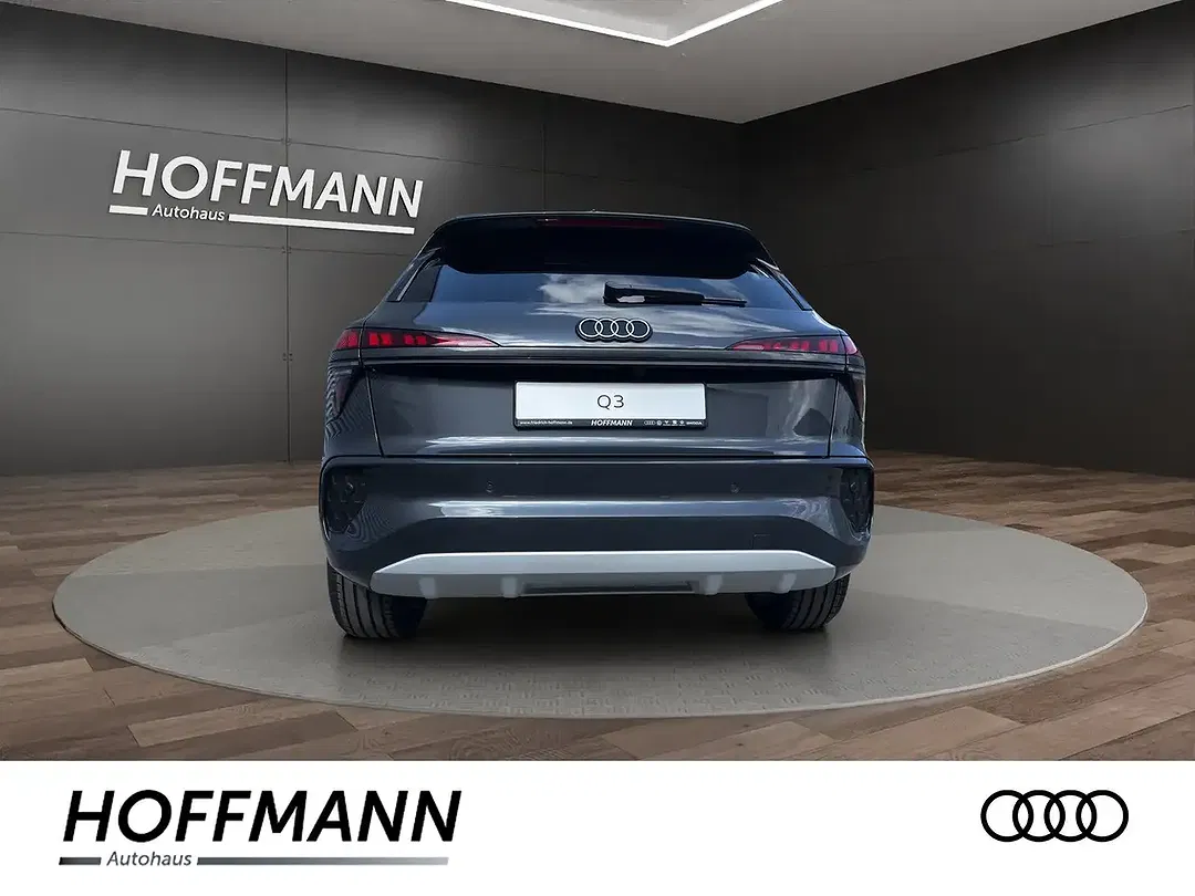 Audi Q3 - Thumbnail 4
