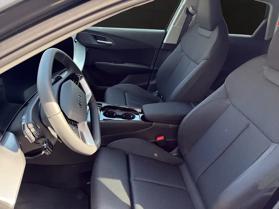 Audi Q3 - Thumbnail 7