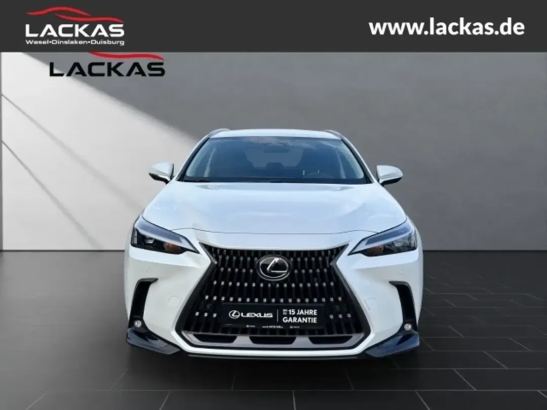 Lexus NX 450h+ - Thumbnail 10