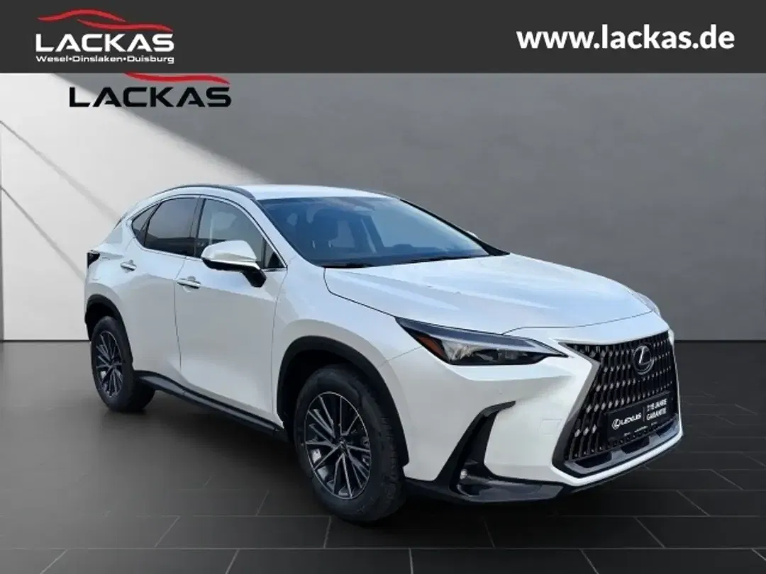 Lexus NX 450h+ - Thumbnail 5