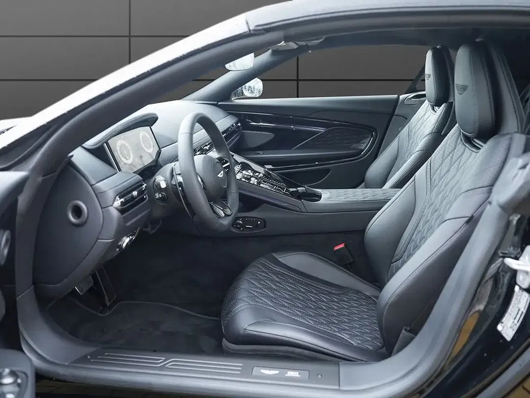 Aston Martin DB12 - Thumbnail 12