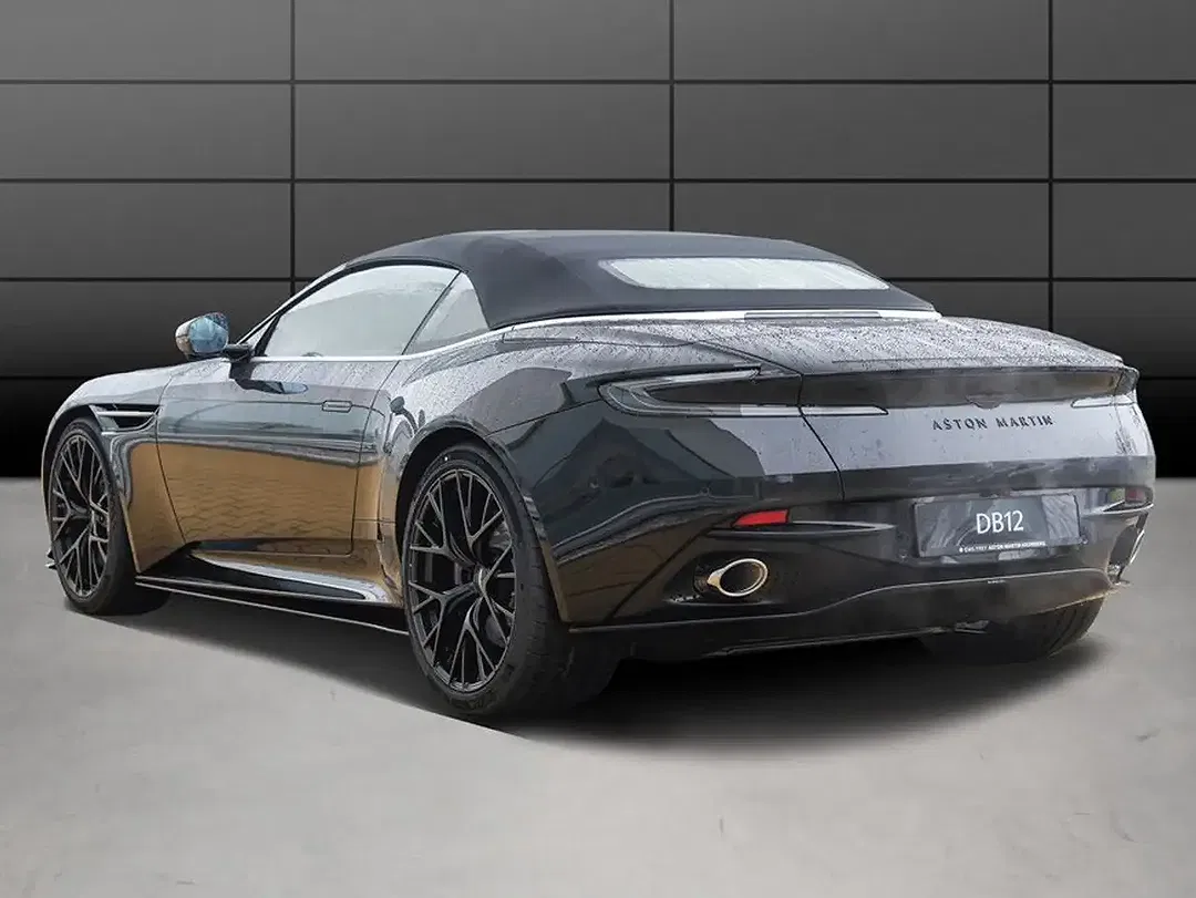 Aston Martin DB12 - Thumbnail 2