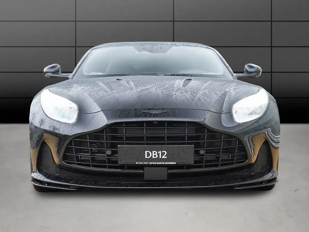 Aston Martin DB12 - Thumbnail 7