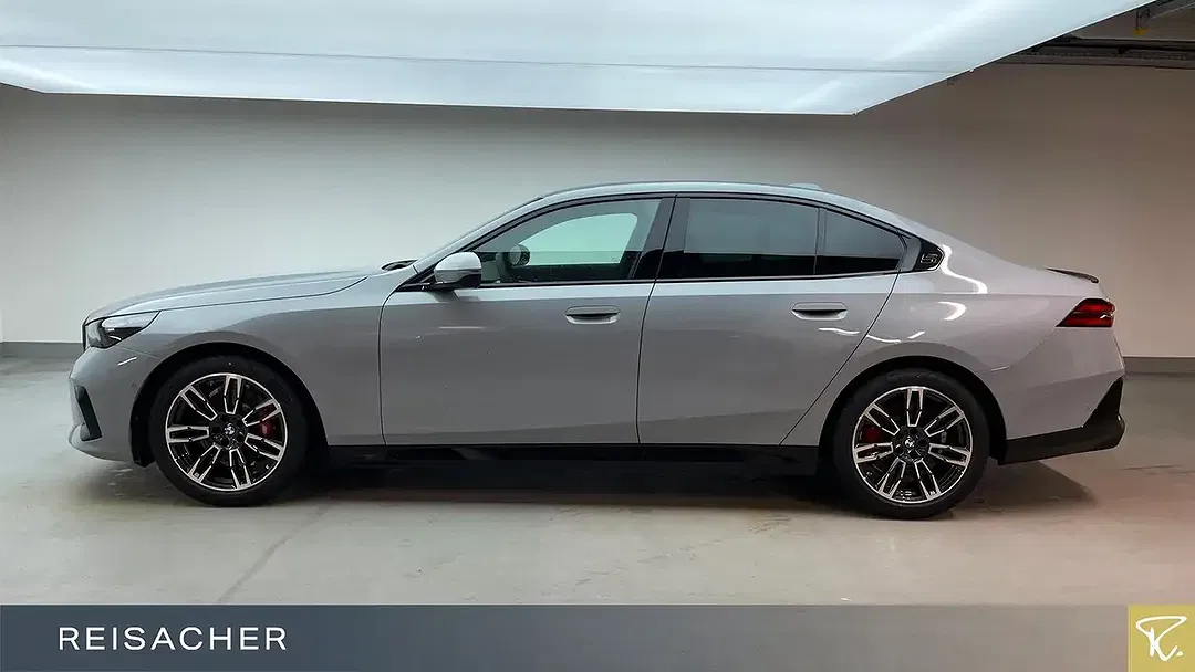 BMW 520 - Thumbnail 9