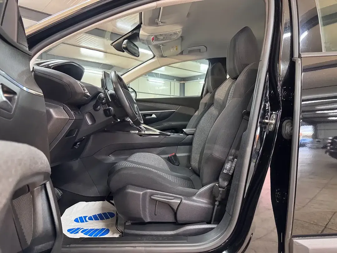 Peugeot 5008 - Thumbnail 9