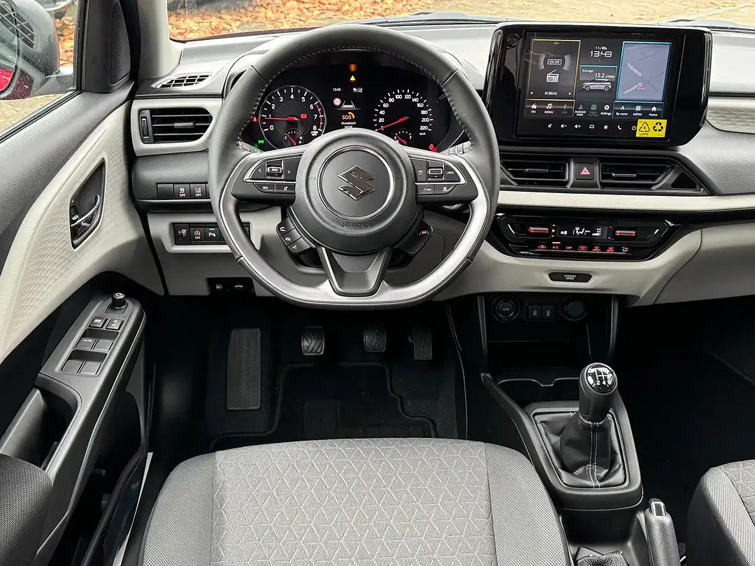 Suzuki Swift - Thumbnail 10