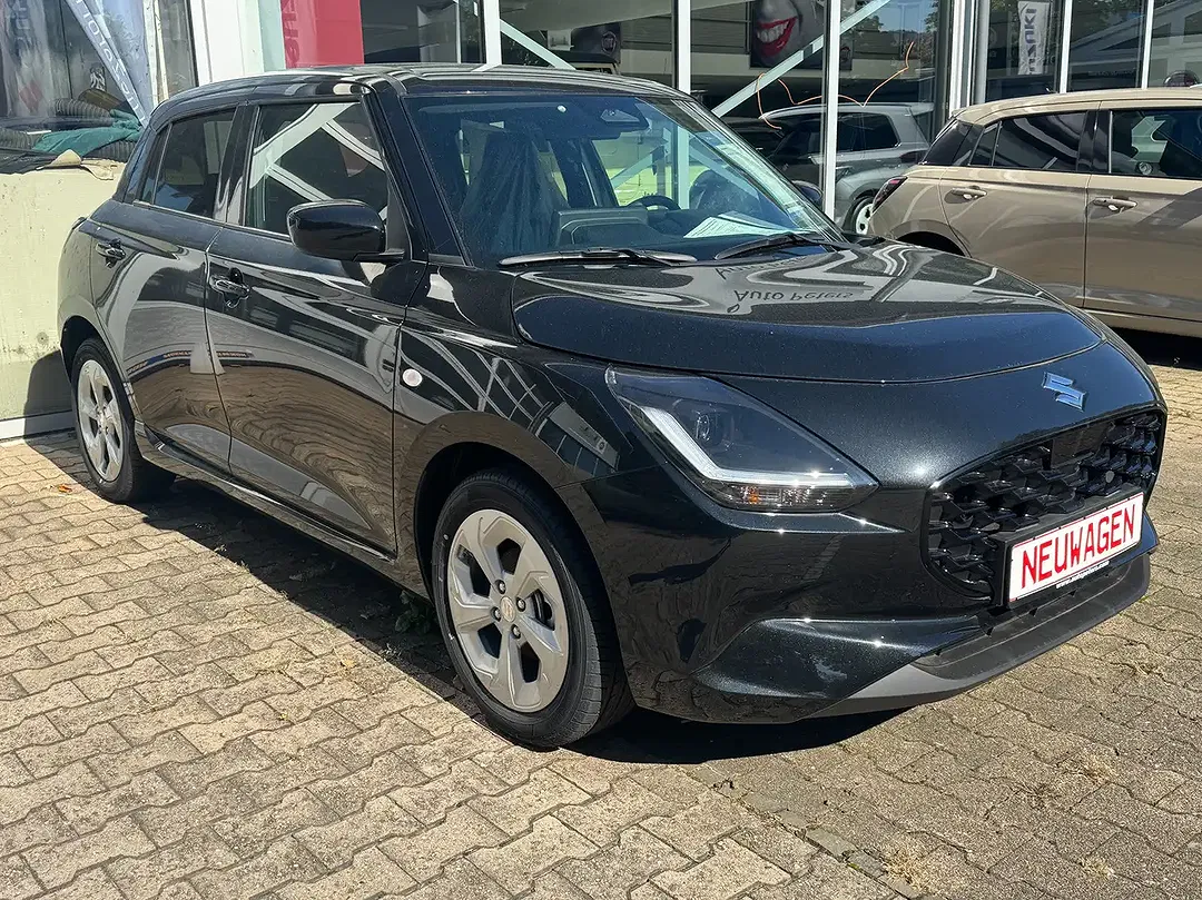 Suzuki Swift - Thumbnail 3