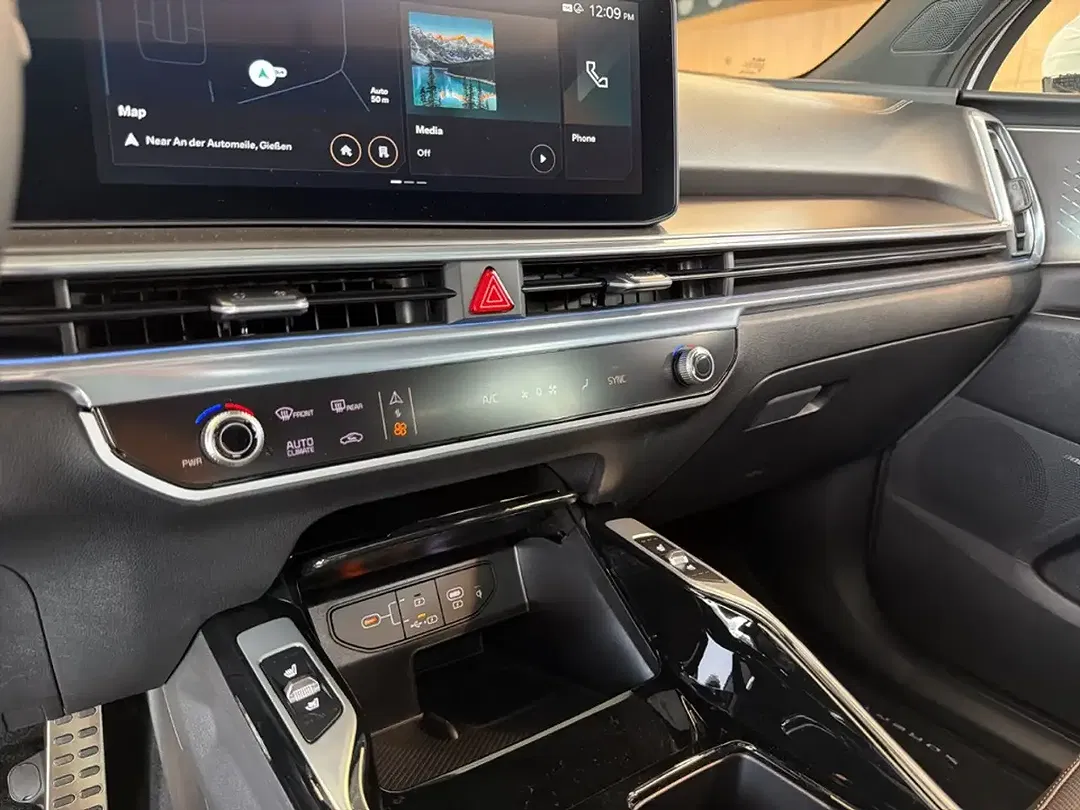 Kia Sorento - Thumbnail 15