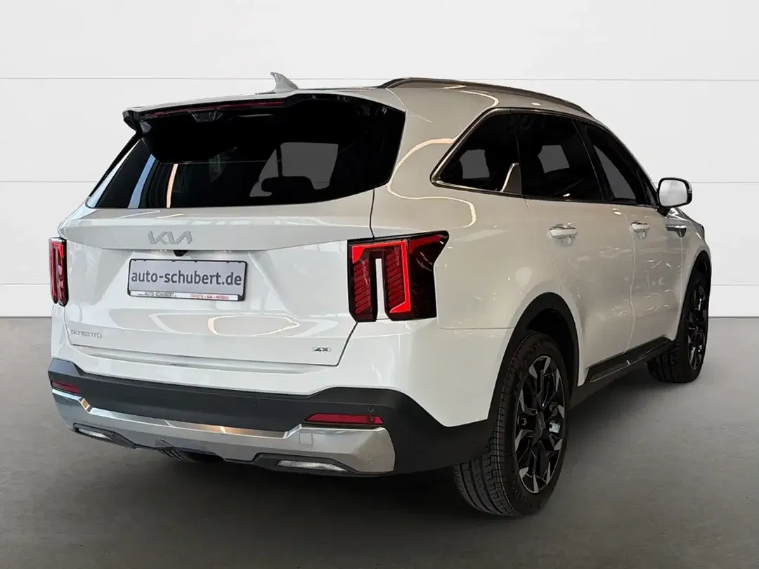 Kia Sorento - Thumbnail 8