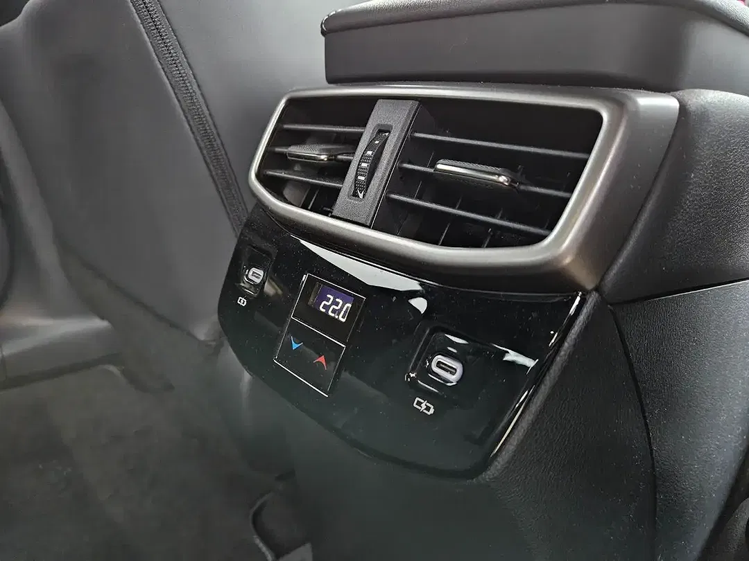 Lexus RX 450h - Thumbnail 14