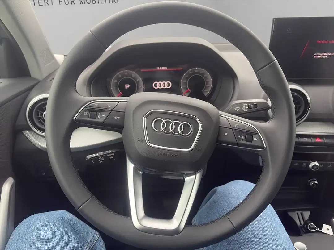 Audi Q2 - Thumbnail 12