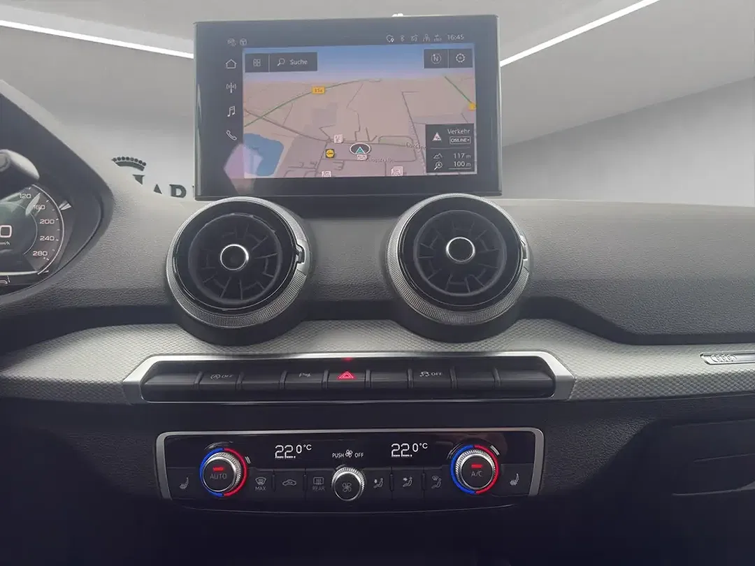 Audi Q2 - Thumbnail 15