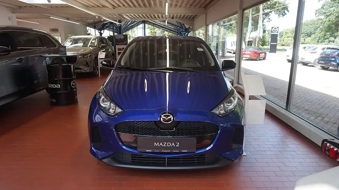 Mazda 2 - Thumbnail 2