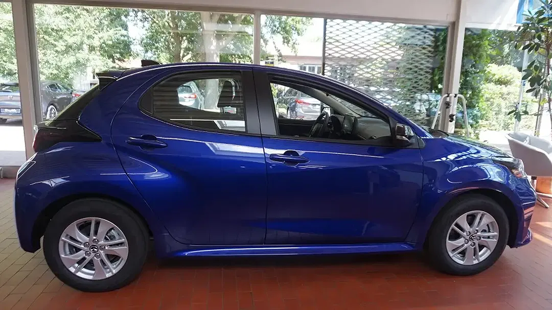 Mazda 2 - Thumbnail 4