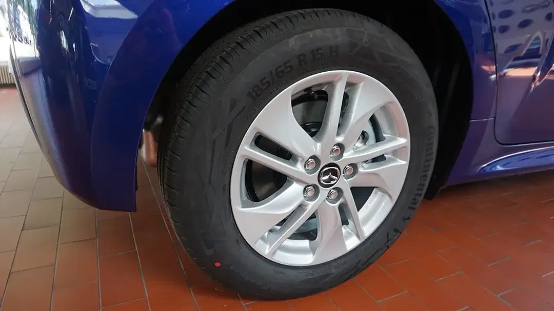Mazda 2 - Thumbnail 6