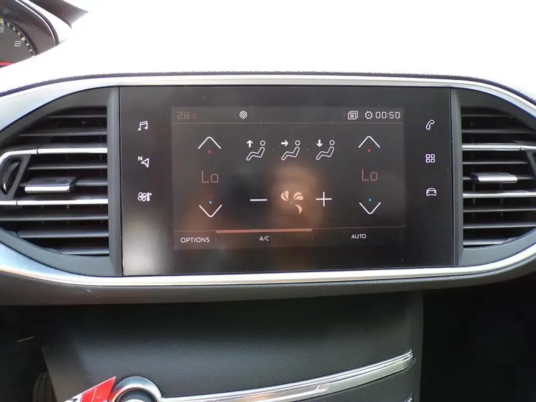 Peugeot 308 - Thumbnail 10