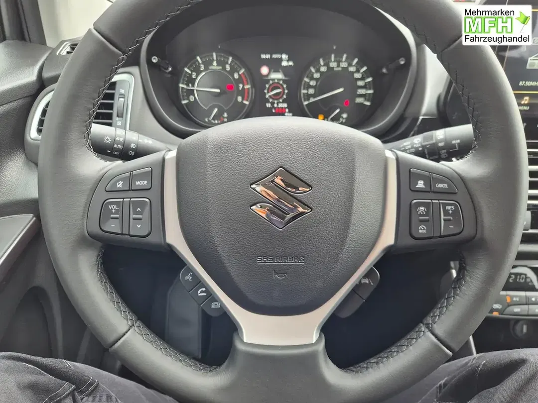 Suzuki S-Cross - Thumbnail 15