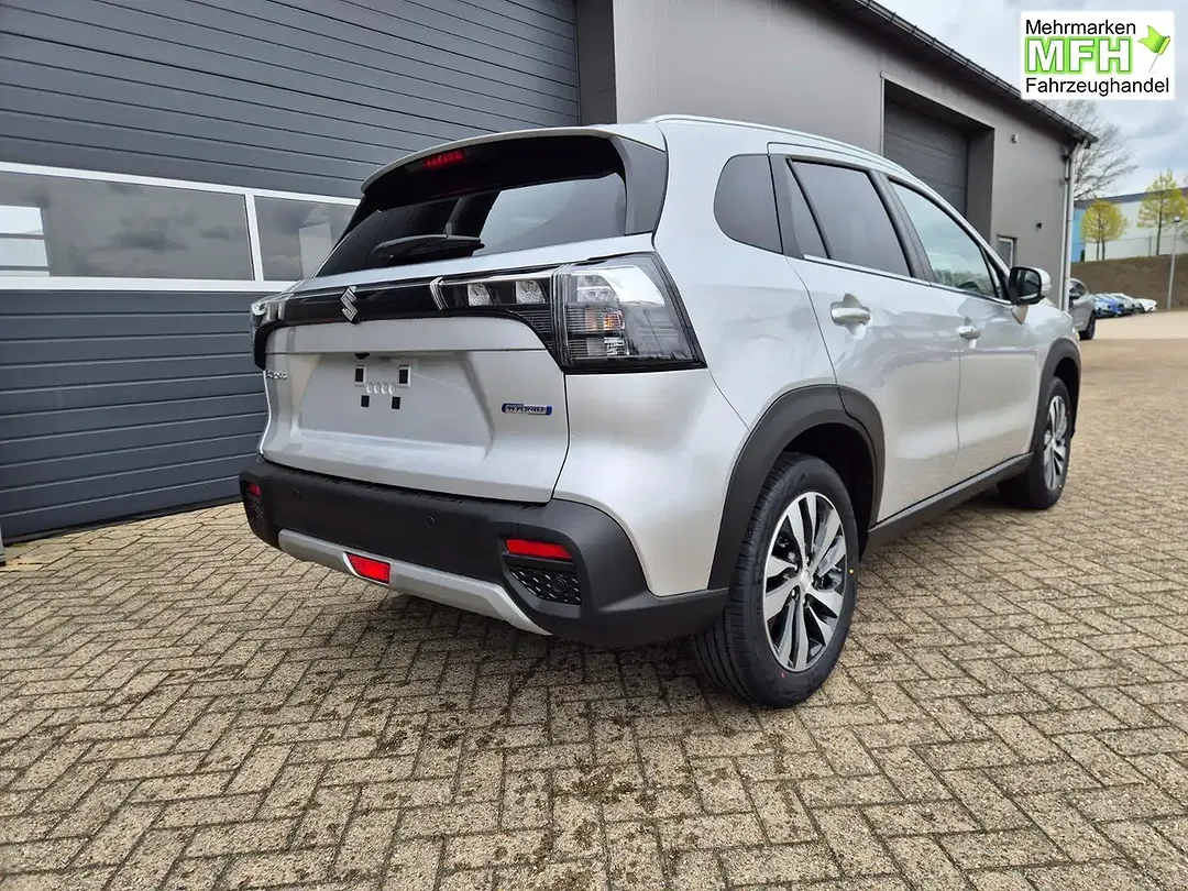 Suzuki S-Cross - Thumbnail 5