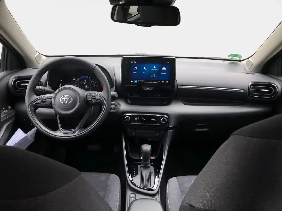 Toyota Yaris - Thumbnail 13