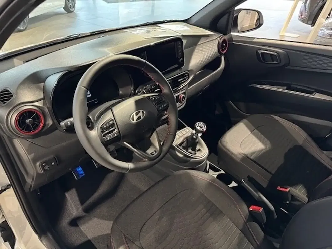 Hyundai i10 - Thumbnail 2